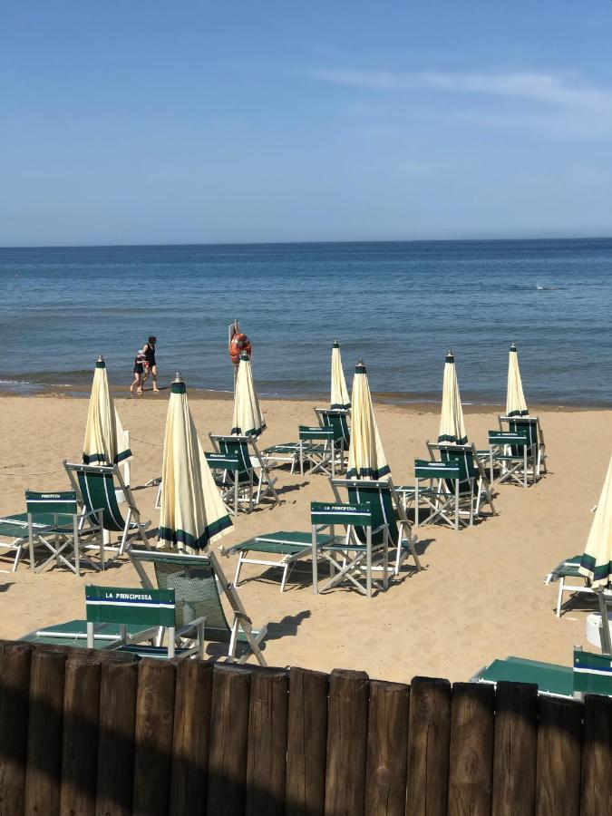 Casalmare Appartement San Vincenzo Buitenkant foto